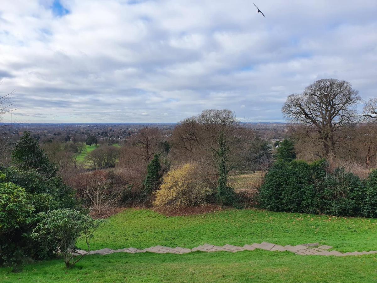 Kew Gardens - Private Double Room Richmond London - Homestay Εξωτερικό φωτογραφία