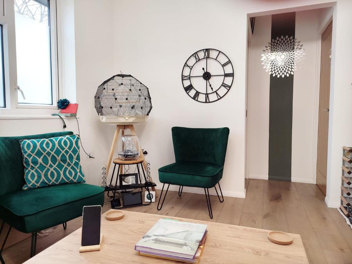 Kew Gardens - Private Double Room Richmond London - Homestay Εξωτερικό φωτογραφία